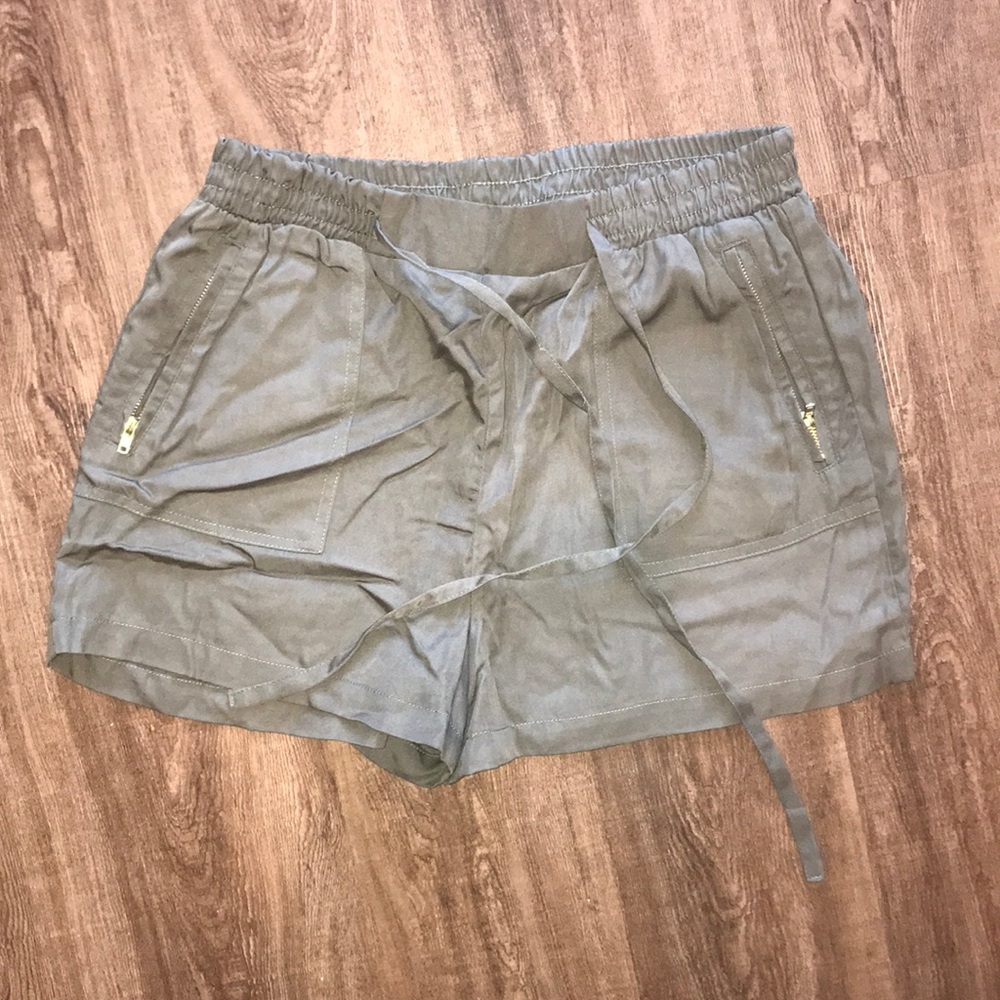 Super soft army green drawstring shorts